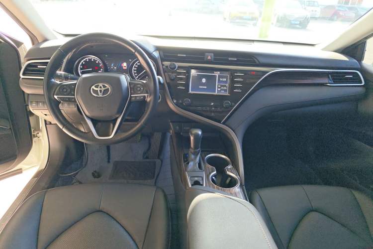 Used Toyota Camry 2018 2.0G Luxury Edition