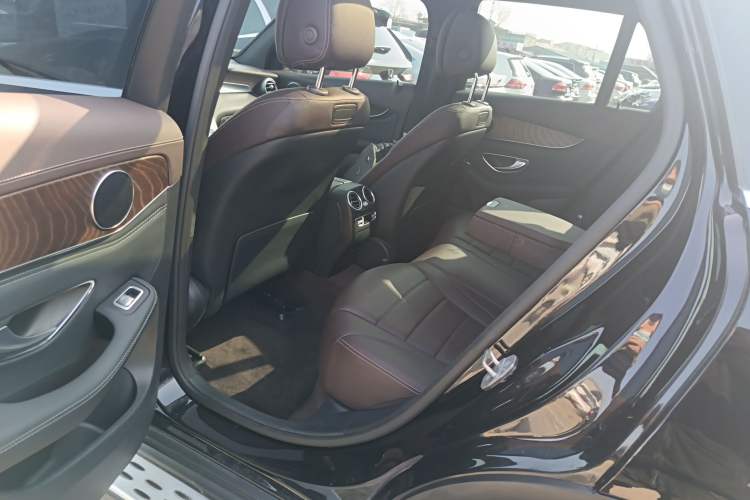 Used Mercedes-Benz GLC 2018 GLC 300 4MATIC Sport Edition
