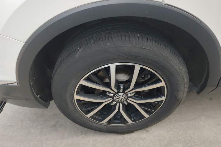 Used Volkswagen Tiguan L 2018 330TSI Automatic Two-Wheel Drive Luxury Edition
