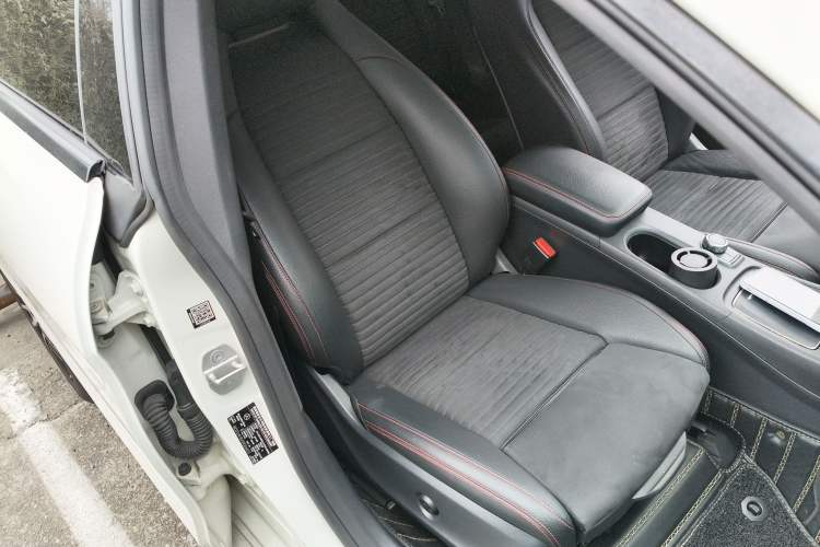 Used Mercedes-Benz CLA 2017 CLA 220 4MATIC
