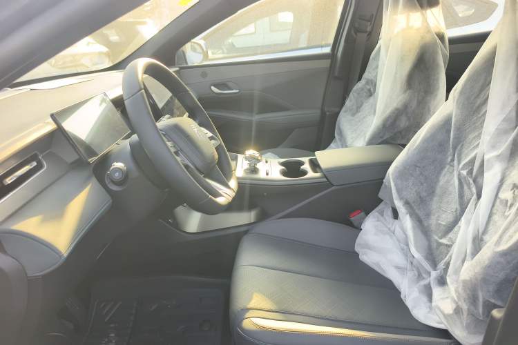 Used BYD Qin PLUS 2025 DM-i Smart Drive 55KM Leading Model
