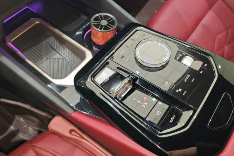 Used BMW 5 Series 2024 530Li Luxury Edition M Sport Package
