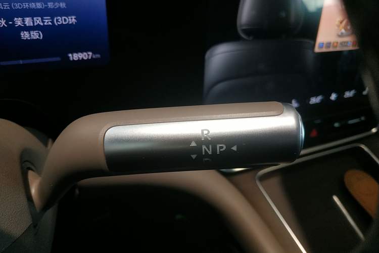 Used Hima AITO M9 2024 Range-Extended Ultra Version 52 kWh 5-Seater Model
