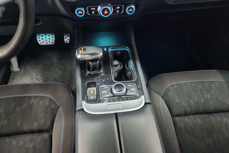 Used  BJ40 2021 2.0D Automatic Four-Wheel Drive Blade Hero Edition Pioneer Model