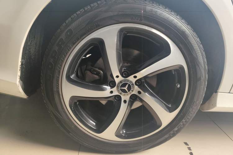 Used Mercedes-Benz E-Class 2017 Restyled E 300 Sport Edition
