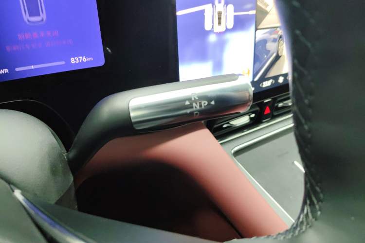 Used Hima AITO M8 2025 Extended-Range Ultra Version 53.4 kWh 6-Seater Edition