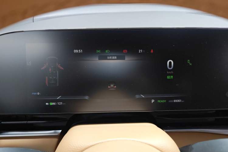 Used VOYAH Dream 2022 0-Carbon Edition Dream+ Smart Enjoyment Package 475 km
