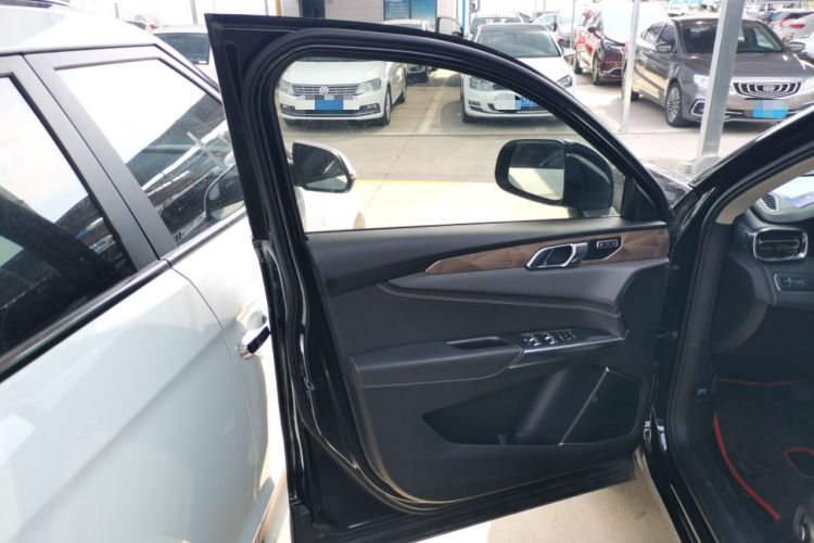 Used Lynk & Co 01 2017 2.0T Two-Wheel Drive Pro Edition
