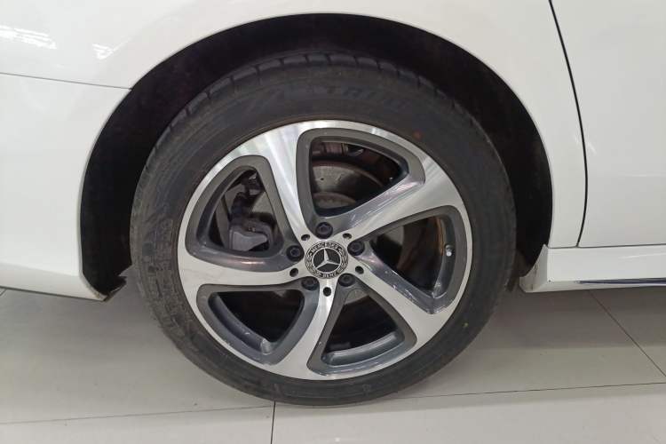 Used Mercedes-Benz E-Class 2019 Restyled E 300 L Sporty and Stylish Edition