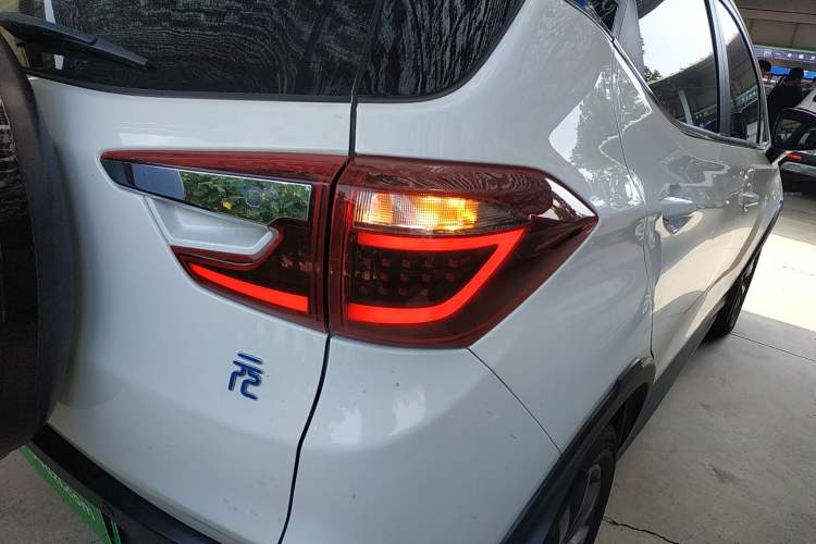 Used BYD Yuan New Energy 2018 EV360 Smart Connect Cool Edition
