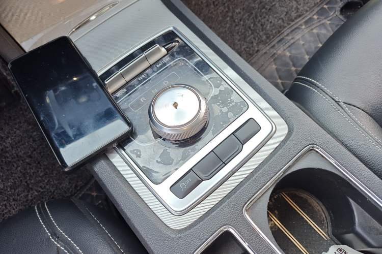 Used Roewe i6 New Energy 2017 45T Hybrid Connect & Smart Enjoyment Edition
