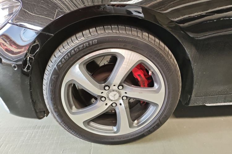 Used Mercedes-Benz E-Class 2019 E 300 L Sporty and Stylish Model