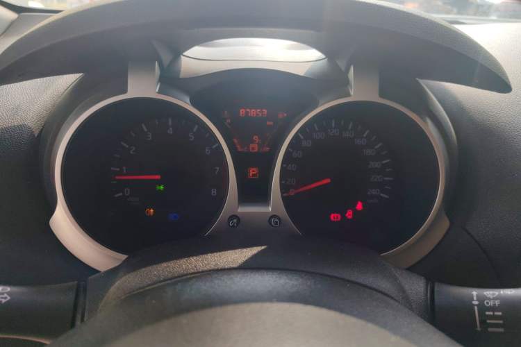 Used Infiniti ESQ 2014 1.6L Spontaneous Edition
