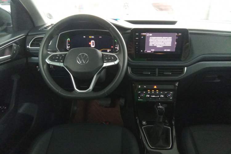 Used Volkswagen Tharu 2025 NewRui 300TSI Prestige Edition
