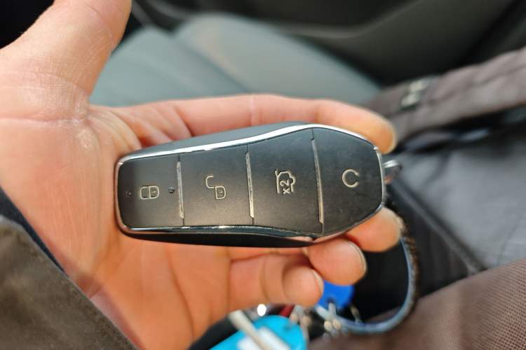 Used BYD Song L DM-i 2025 Intelligent Driving Version 112 km Beyond-Range Type