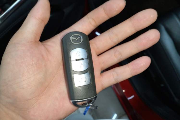 Used Mazda Atenza 2020 2.0L Blue Sky Luxury Edition
