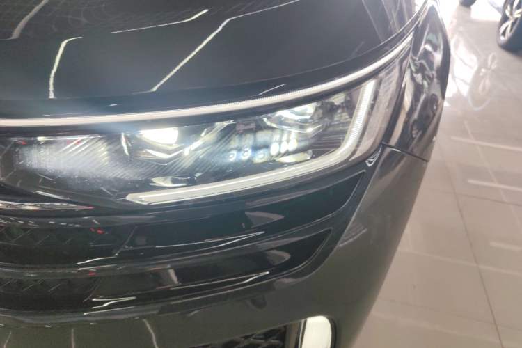 Used Volkswagen Tavendor 2023 380TSI Four-Wheel Drive R-Line Cruise Edition