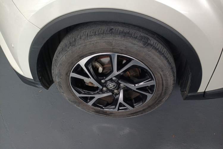 Used Toyota C-HR 2020 2.0L Leading Edition
