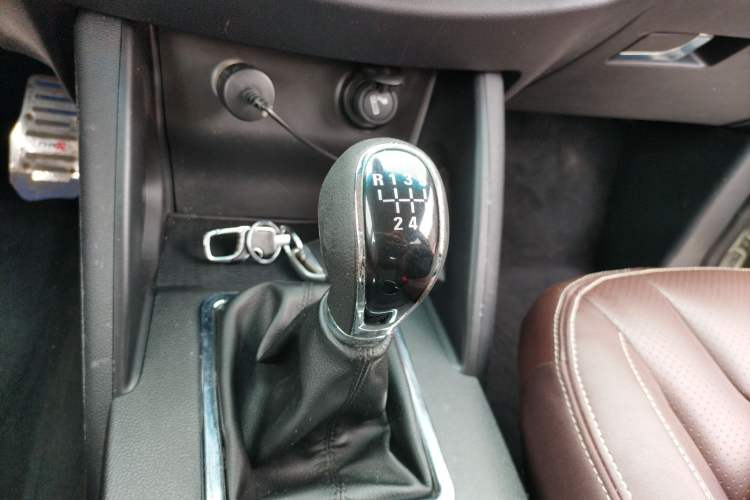 Used Bisu T5 2017 1.5T Manual Luxury Model
