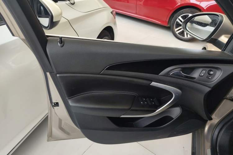 Used Buick Regal 2015 1.6T Leading Technology Model
