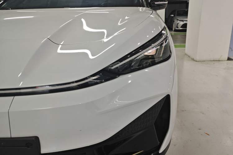 Used Volkswagen ID.UNYX 2024 Pro Long-Range Version