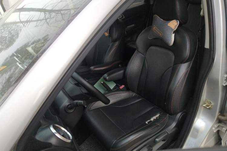 Used Haval H6 2015 Upgraded Model 1.5T Manual Two-Wheel Drive Elite Version