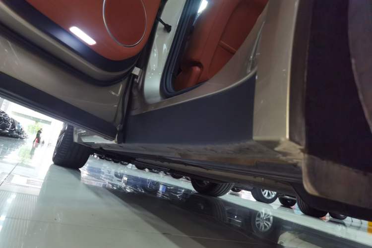 Used Li Auto L8 2024 Ultra Model
