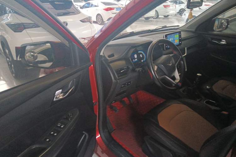 Used Wuling Hongguang S3 2019 1.5L Manual Comfort Model China VI Standard
