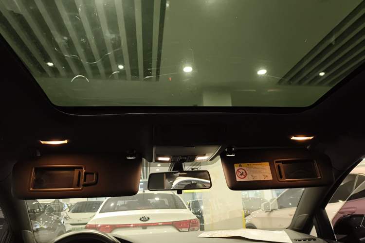 Used Volkswagen Golf 2016 1.4TSI Automatic R-Line
