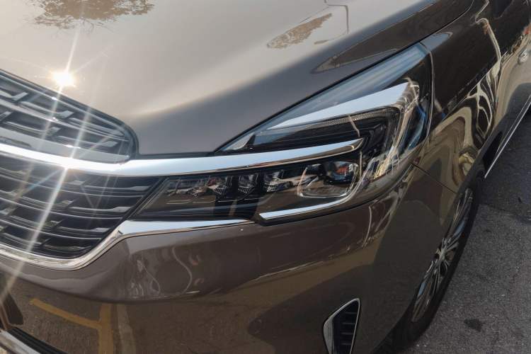 Used Buick GL8 2021 Land Cruiser Executive Class 652T Luxury Model