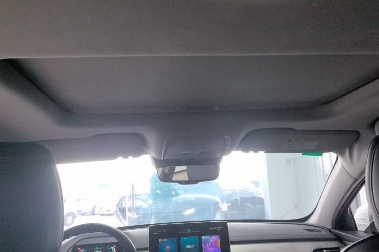 Used BYD Qin Pro 2019 Super Edition 1.5TI Automatic Smart Connect Brilliance Model China V Standard
