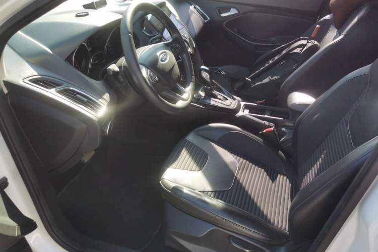 Used Ford Focus 2017 Sedan EcoBoost 180 Automatic Elite Model
