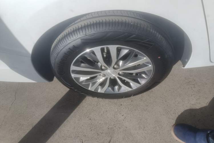 Used Buick GL8 2023 ES Lu Zun Deluxe Model
