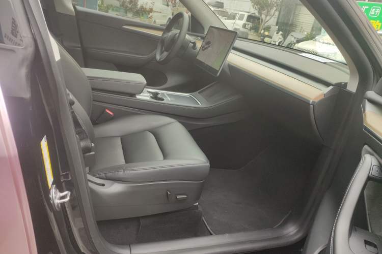 Used Tesla Model Y 2021 Standard Range Rear-Wheel Drive Version