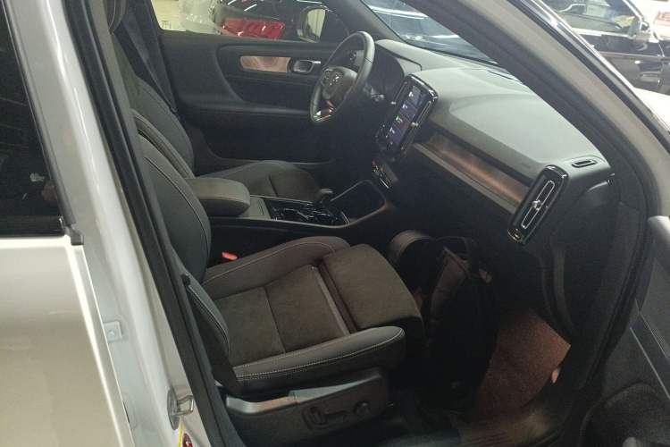 Used Volvo XC40 New Energy 2024 Long-Range PRO Version