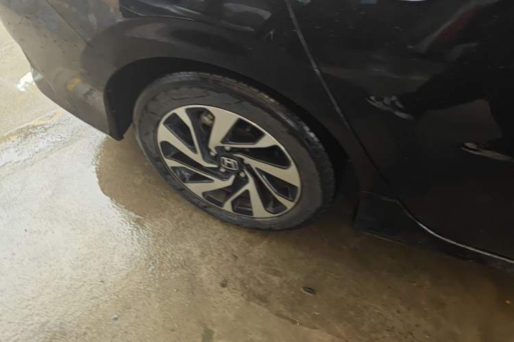 Used Honda Civic 2016 220TURBO CVT Luxury Edition
