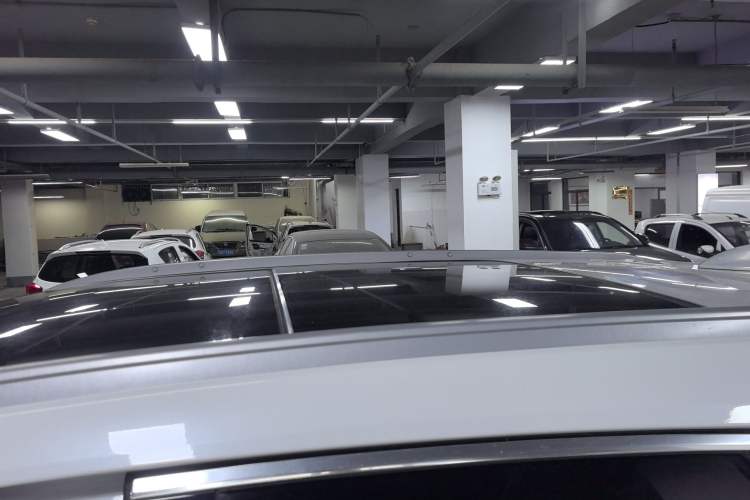 Used Cadillac XT5 2018 28E Four-Wheel Drive Tech Version
