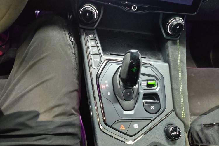 Used Lynk & Co 05 2022 05+ 2.0TD Automatic Exploration Edition
