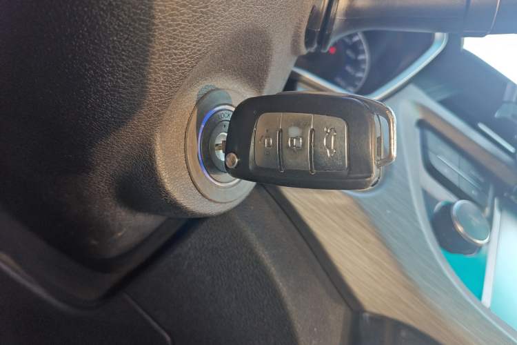 Used Geely Auto Vision X3 2017 1.5L Manual Luxury Model
