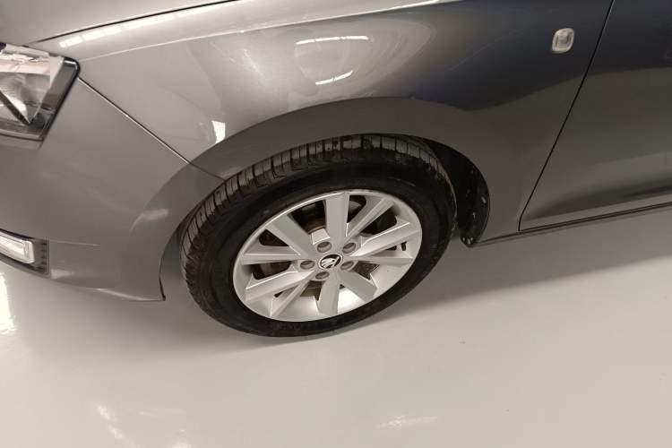 Used Skoda Rapid 2016 1.6L Automatic Chuanxing Edition