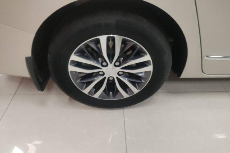 Used Buick GL8 2022 ES Landtrek 653T Luxury Edition
