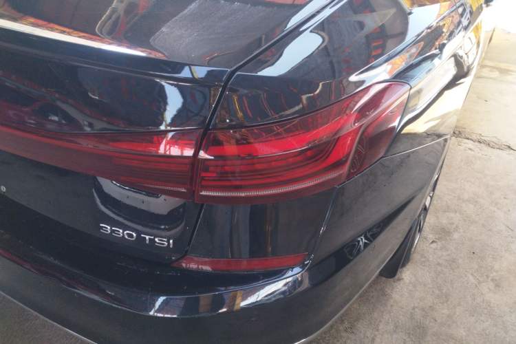 Used Volkswagen Passat 2022 330TSI Starry Luxury Edition – Exclusive Special Edition
