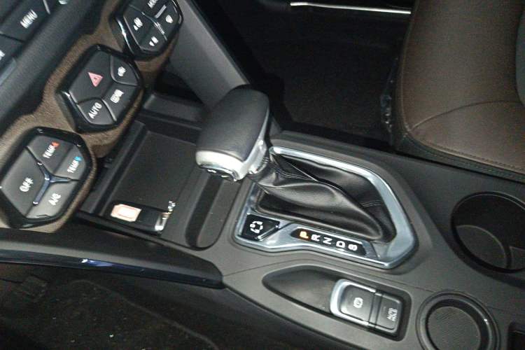 Used GAC Trumpchi GS4 2017 235T Automatic Two-Wheel Drive Luxury Smart Connectivity Version
