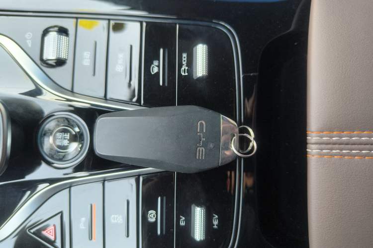 Used BYD Qin PLUS 2024 HONOR Edition DM-i 55KM Leading Model