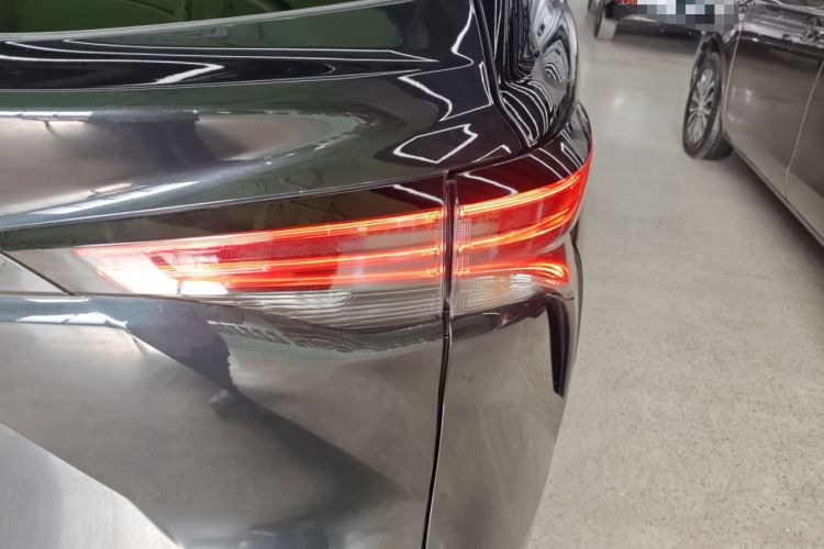 Used Toyota Sienna 2021 2.5L Hybrid Ultimate Edition
