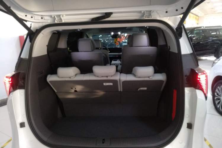 Used Buick GL8 2025 Lu Zun Deluxe Edition