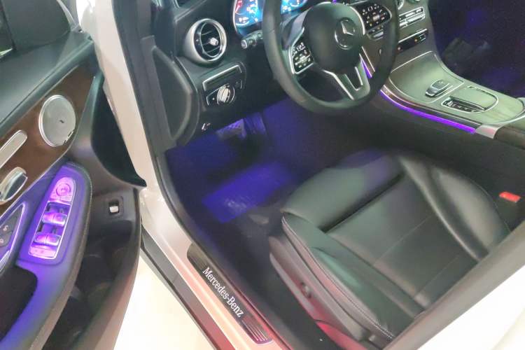 Used Mercedes-Benz GLC 2020 Facelift GLC 260 L 4MATIC Luxury Edition
