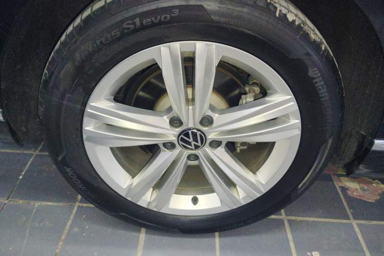 Used Volkswagen Magotan 2023 2 Million Units Limited-Edition 280TSI DSG Comfort Version
