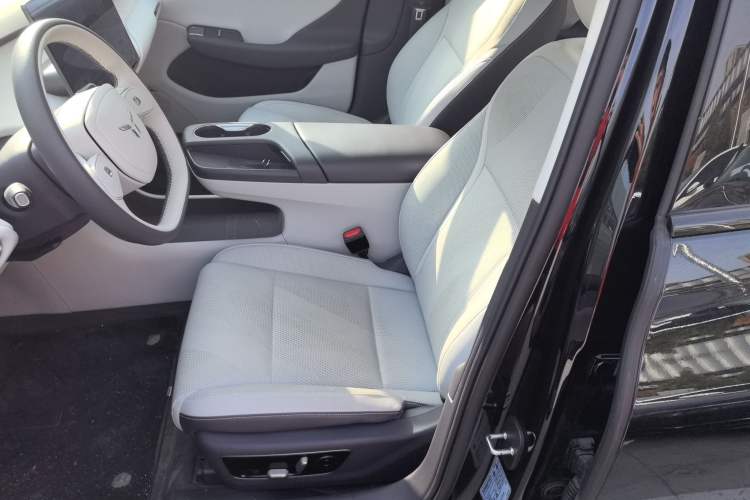 Used Hongqi Tiangong 05 2025 550 Smart Selection
