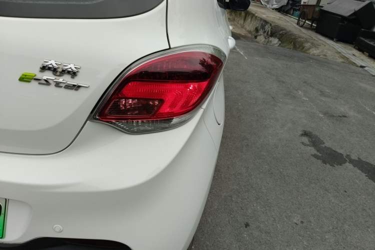 Used Oshan Benni E-Star 2023 Charming Edition Colorful Model Lithium-Ion Battery